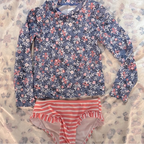 Swim Suit - Picture 1 of 5